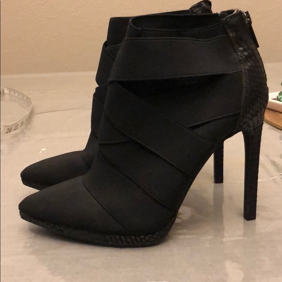 Brand New but tried on Jessica Simpson booties! - Picture 2 of 4